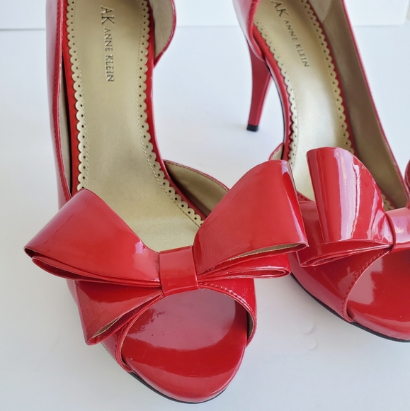 Ann Klein Mafaraday Candy Red Bow Heels Pumps PinUp - Picture 1 of 14